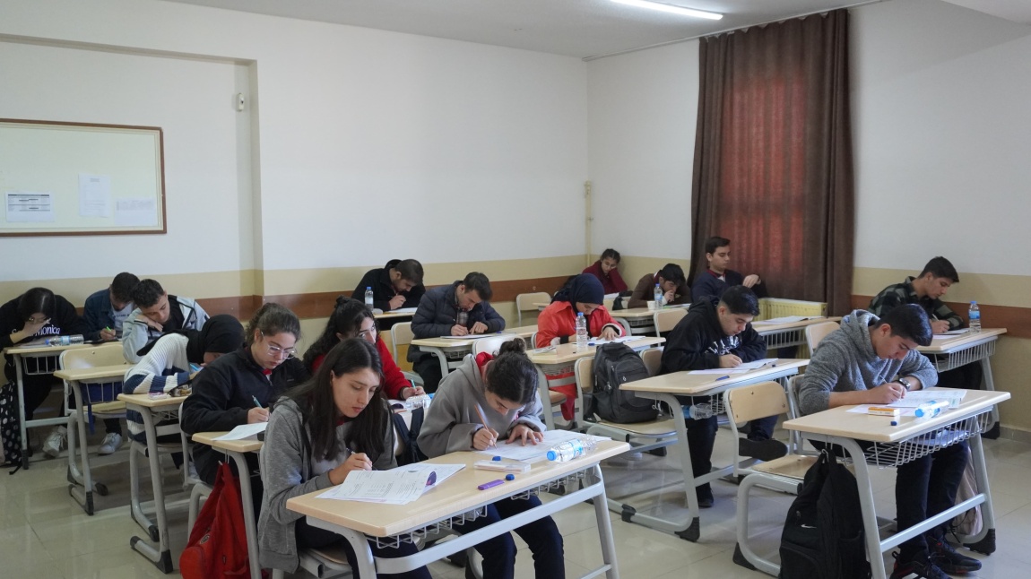 Okulumuzda BİGEP Kapsamında 12. Sınıflara AYT Deneme Sınavı Yapıldı.