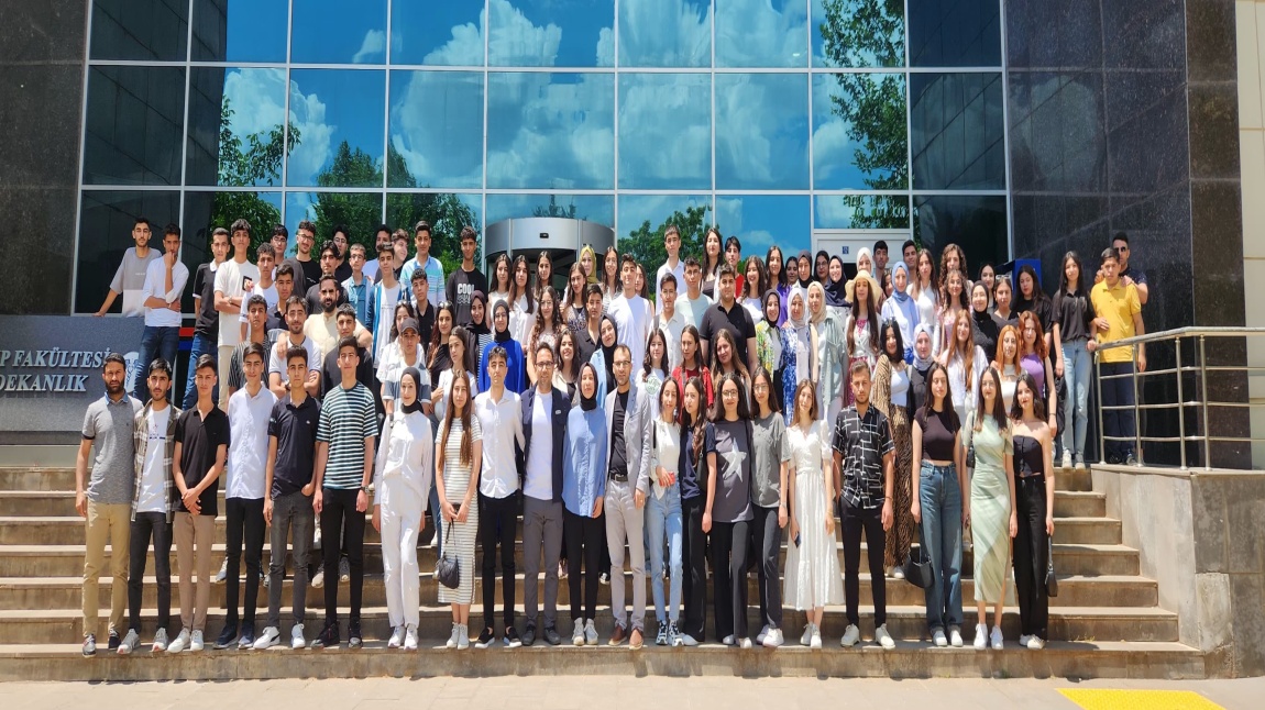 12. Sınıf Öğrencilerimizle Gaziantep Üniversitesi Gezisi